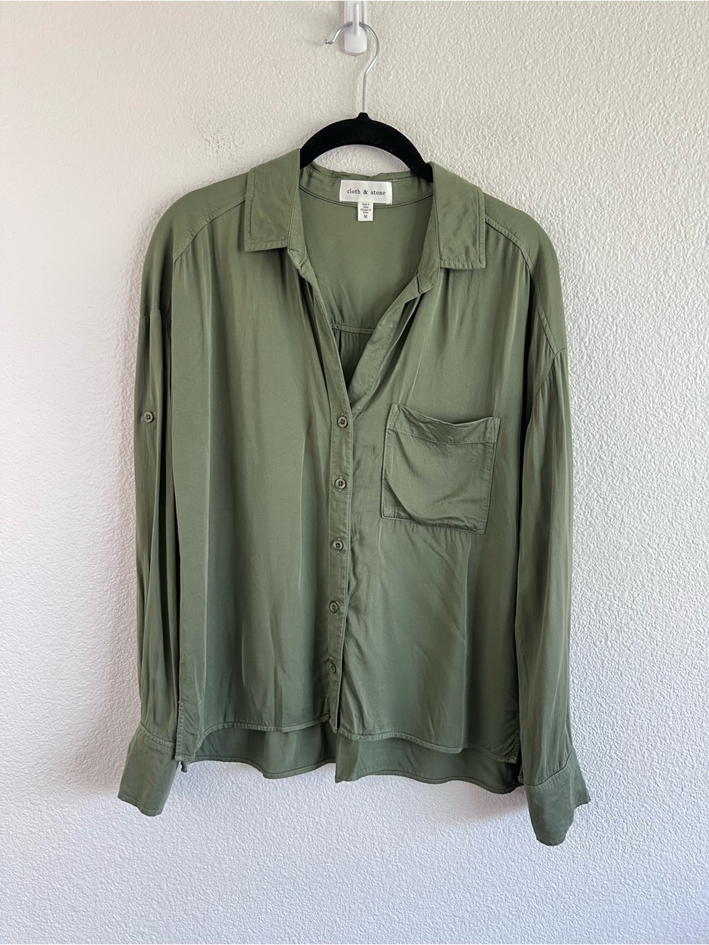 Cloth and Stone Women's Long Sleeve Button Down Pocket Blouse Olive